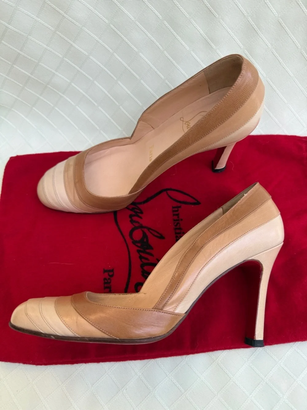 Vintage Christian Louboutin Two-Tone Tan and Cream Leather Pumps with Dust Bag